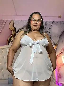 Lucy_Milf_474