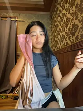 hugecock_molly