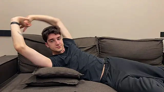 exclusiveflexboy1