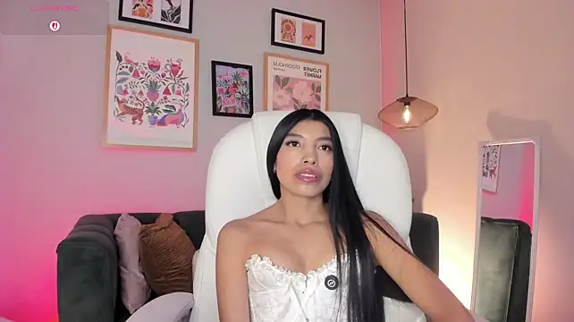 Tiffany_Low