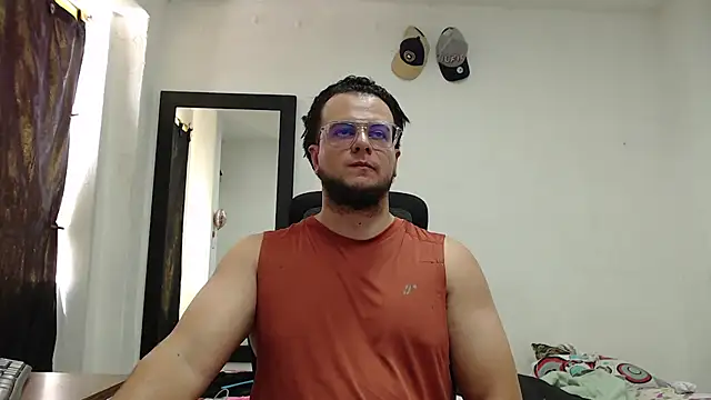 cloudsxxx live cam on StripChat