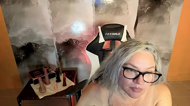 MarianL0ve webcam