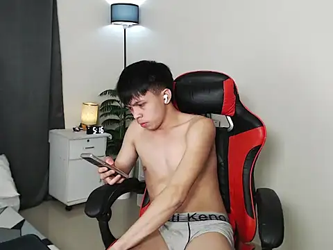 kiel_asianboy's live room