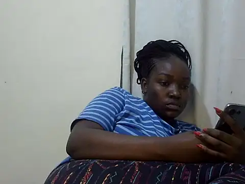 Sexy-suzy live cam on StripChat