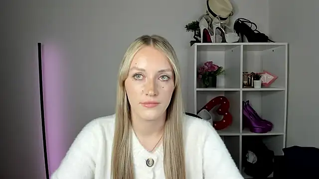 EvelynBlond
