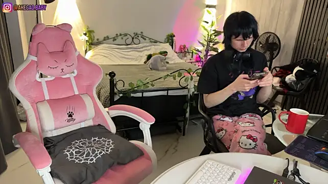 h3ntai_baby webcam