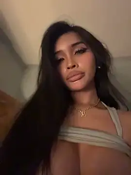 PrettyYoungHugeCockTS