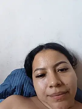 Fer24010 live cam on StripChat