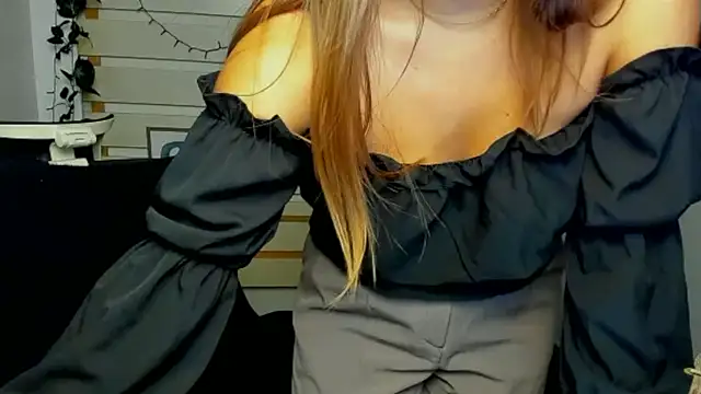Josephine_Kiss