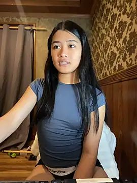 hugecock_molly
