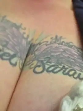 julimonroe live cam on StripChat