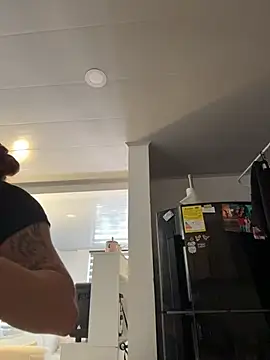AtheneaRossi live cam preview