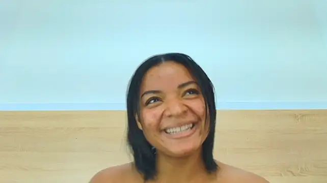SamanthaMilann live cam on StripChat