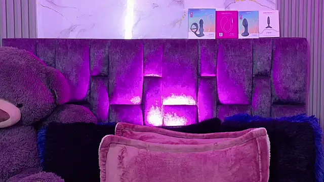 Ava_Cristi
