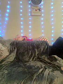 BIGCUMSHOW35