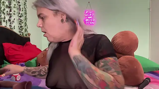 CherryBombBomb
