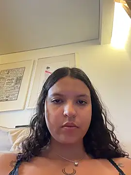 rossilaari (F young) - Take off bra / tirar o sutiã