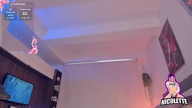 nicolette_tay