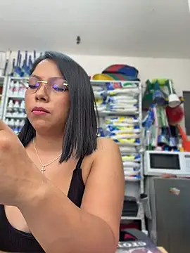 ISABELLA__LUNA live cam preview