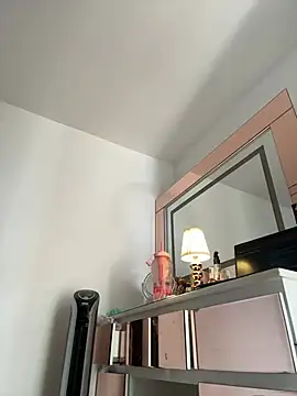 Jenn_Layton