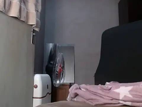 Lovelyboobs01 webcam