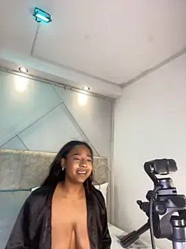 amara_queen_ webcam