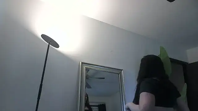 WetFlower69 live cam on StripChat