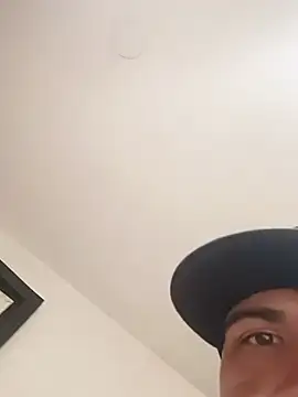 Toscarz8v