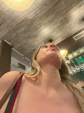jordynjace - chica cam en stripchat, habla español