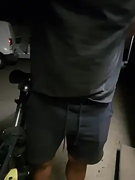 daddy_bigdick40 webcam