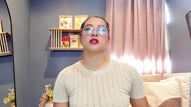 _LaraMom_