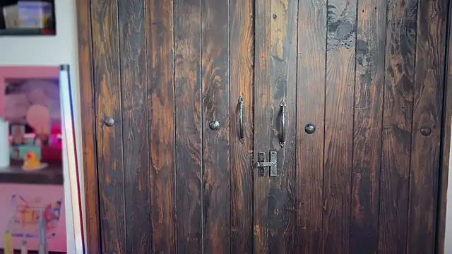 mcklister_kinky_feets