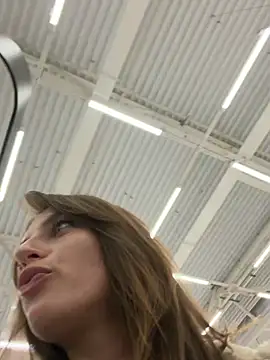 -AngelAri-