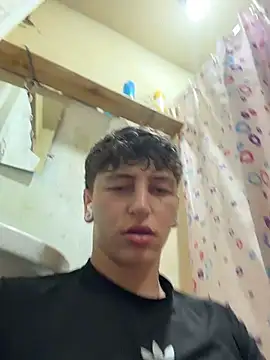 ARON_LUXX