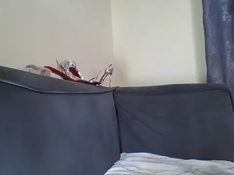 Thick_Me- live cam on StripChat