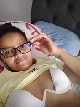 selena_foxy live cam preview