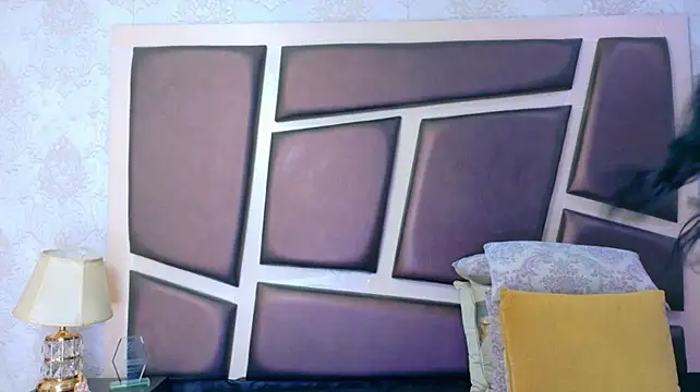 Live webcam thumbnail of NicoleEsposito featuring #girls and #hd