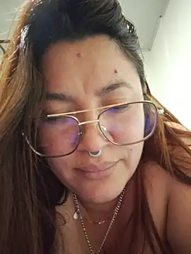samm_curvy