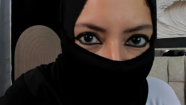 Qamar_Khalifa