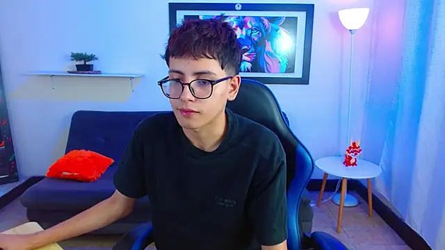 alexcum_18