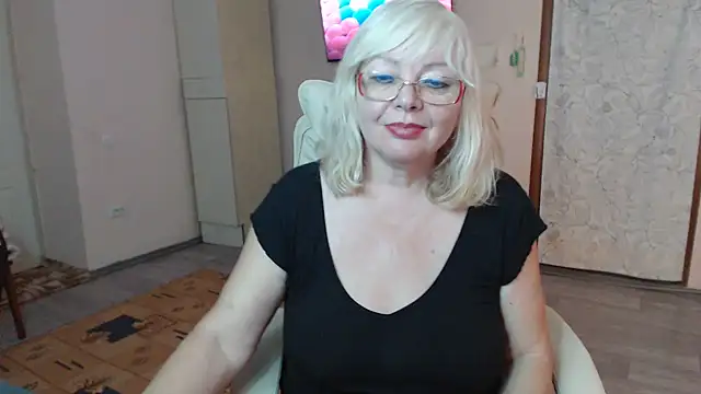 LavandaMay live cam preview