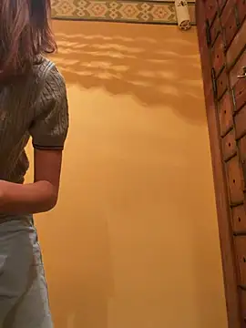 -AngelAri-