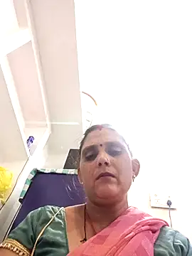 Nishababy12 live cam on StripChat
