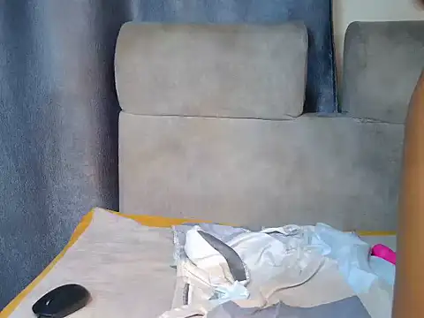 creammy_teen