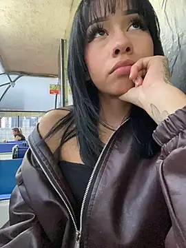 Andrea_Bloom_