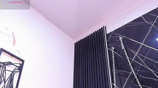 Zoe_Monrow webcam