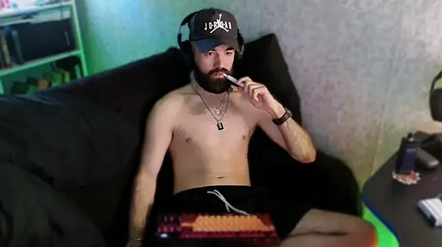 _Serious_Man webcam
