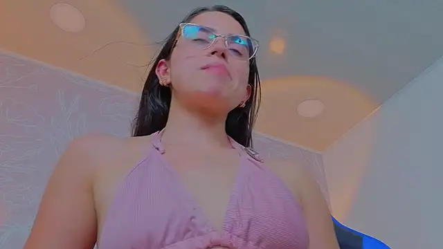 angelica_dymond