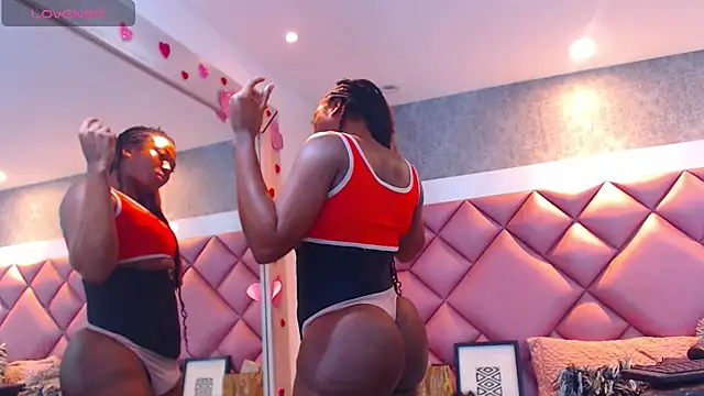 Thegreatonelady live sex cam