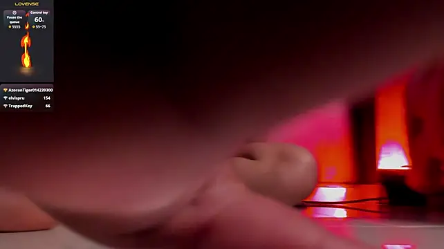roxxy_white webcam